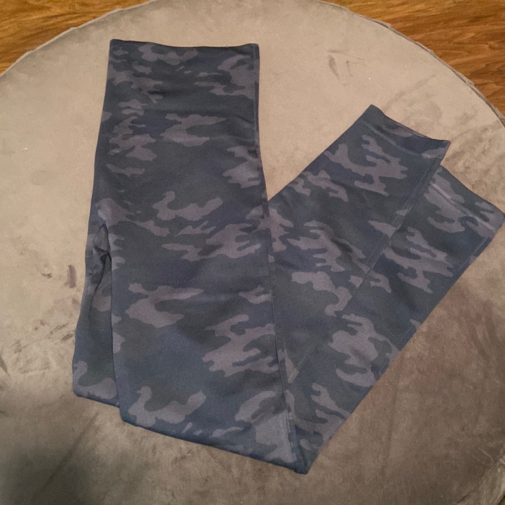 Spanx leggings.